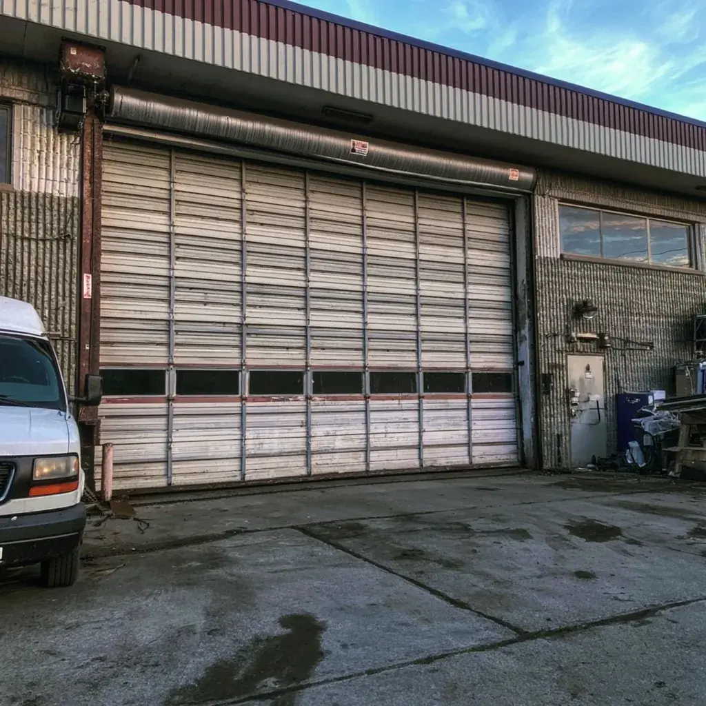 Garage door guides and local advice for Columbus, IN
